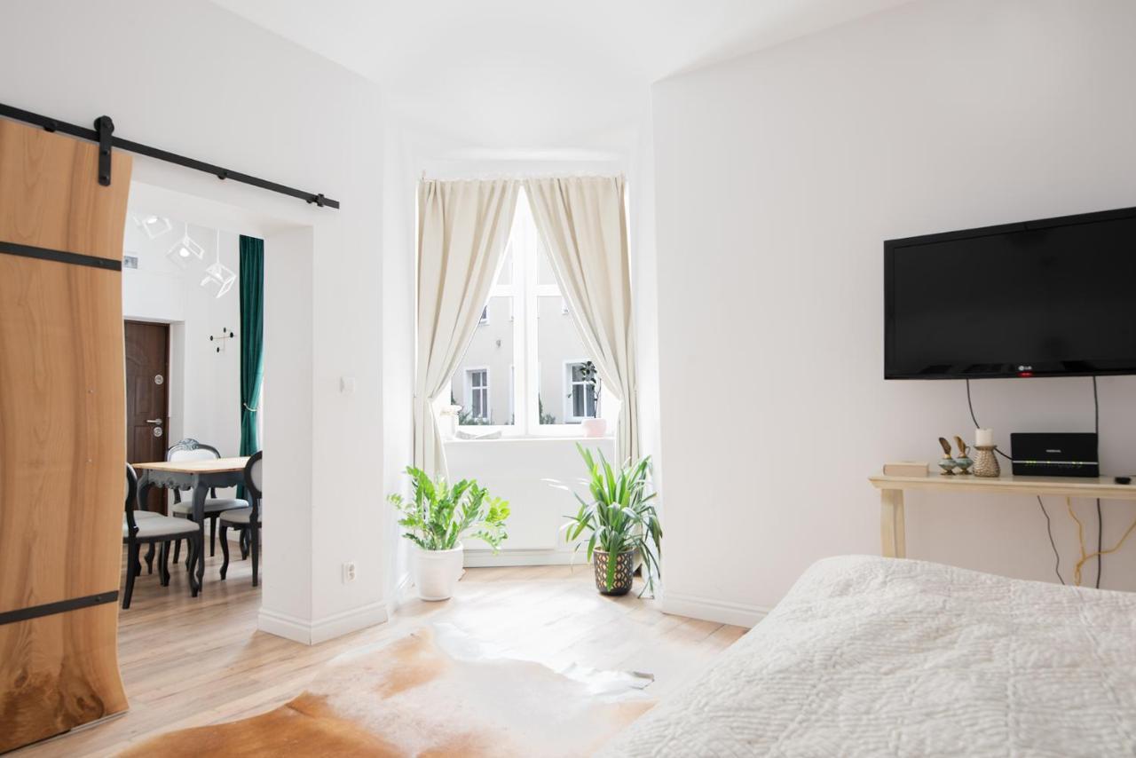 Old Town Apartment Познань Екстер'єр фото